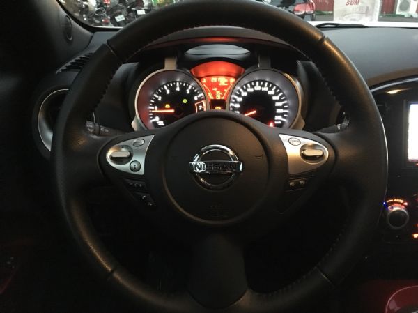 15年式NISSAN JUKE 白  照片10