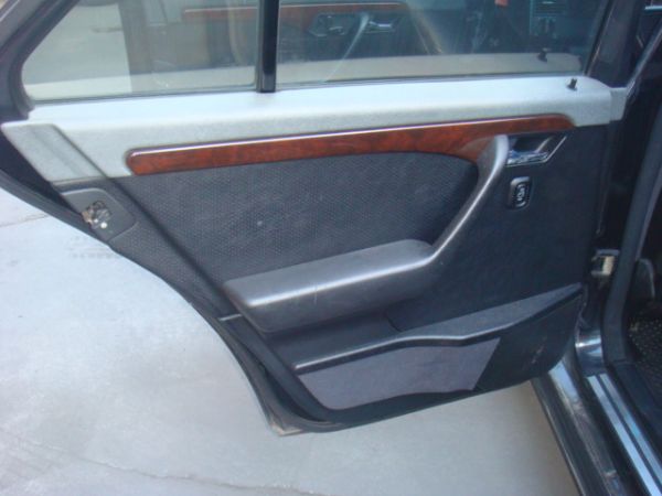 BENZ C220 照片4