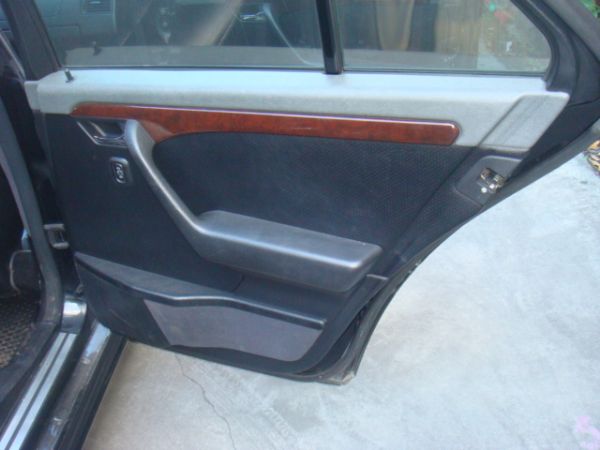 BENZ C220 照片6
