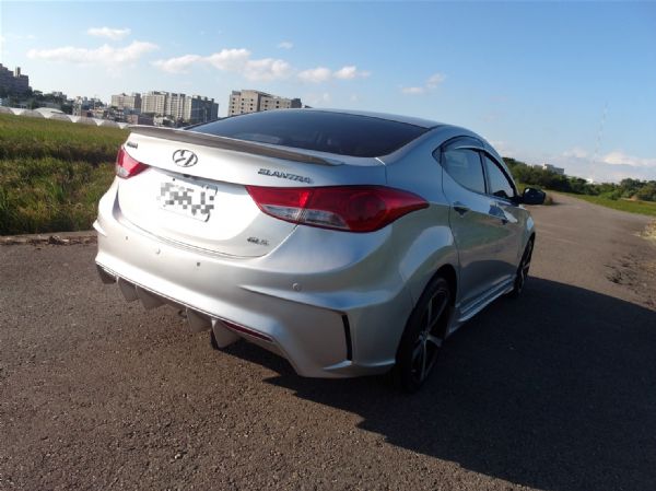 2012年 現代 Elantra 1.8 照片2