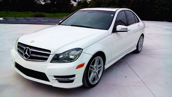 13年白色 Benz C250 AMG 照片1