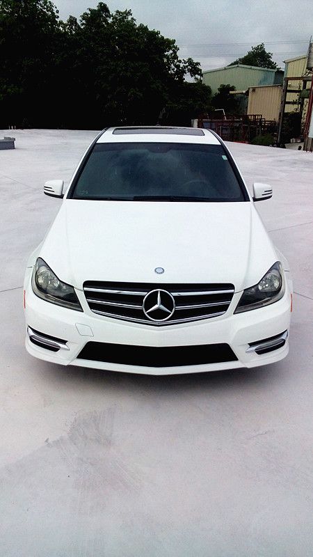 13年白色 Benz C250 AMG 照片2