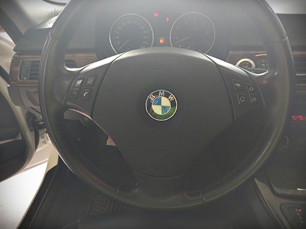 BMW 05年  325I 照片6