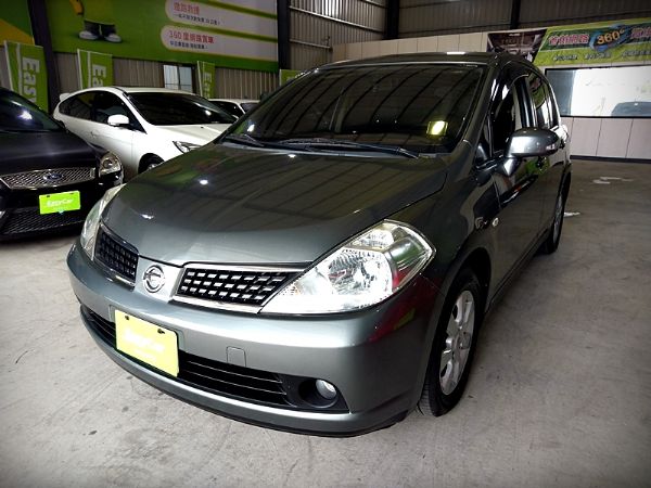 日產 TIIDA 照片1