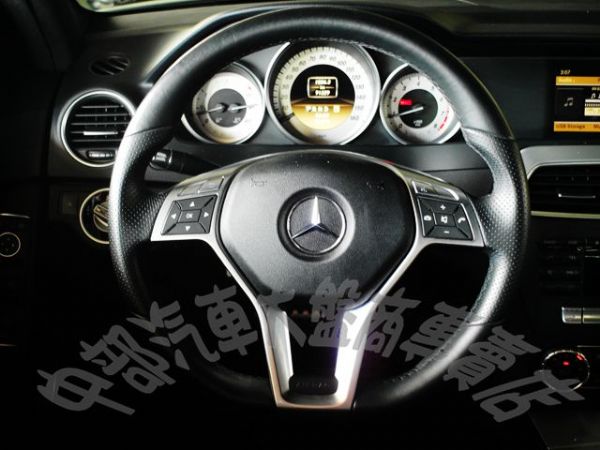 2010年 賓士 C250 白 70萬 照片5