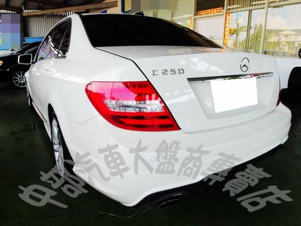 2010年 賓士 C250 白 70萬 照片10