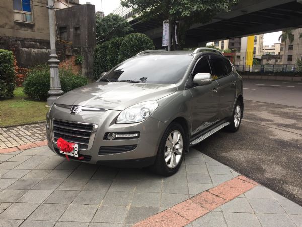 2012年 SUV  電動尾門  照片1