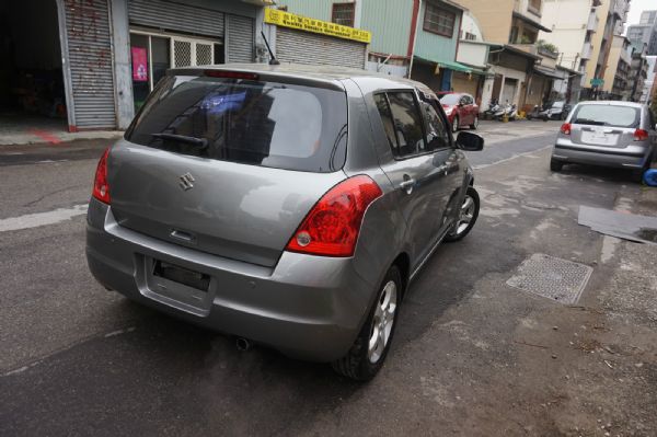 2007 suzuki swift 小車 照片9