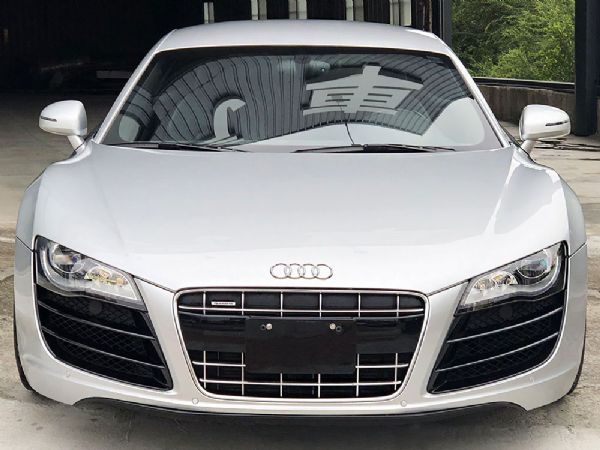 AUDI R8 5.2 V10 大漢汽車 照片2