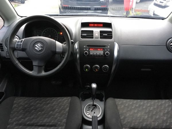 08年款SUZUKI SX4 1.6款  照片9