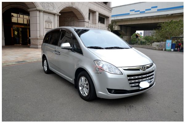 2010年7 MPV 七人座 照片3