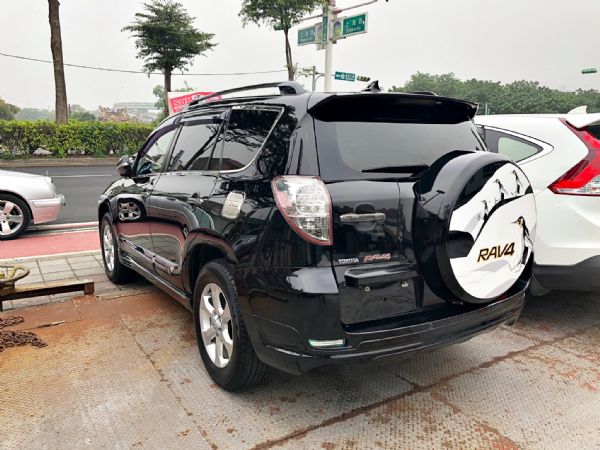 08RAV4 一家子的溫暖,一車搞定 照片6