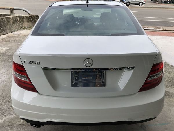 賓士W204 C250 未領牌 大漢汽車 照片3