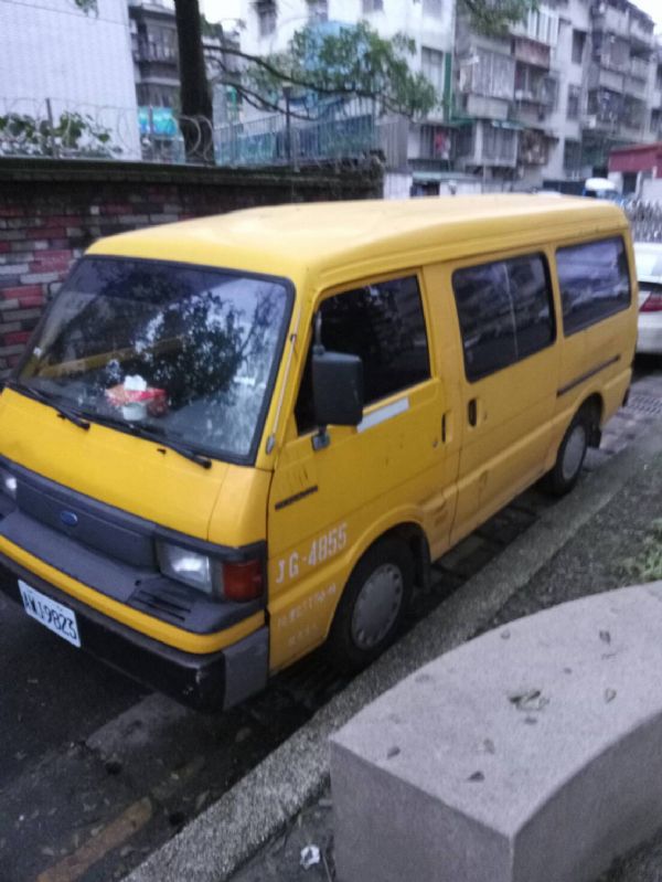 載卡多廂型車 照片1