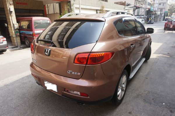 2010 LUXGEN SUV 七人座 照片9