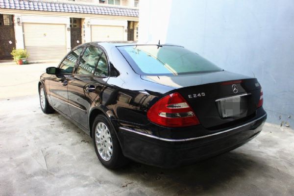 BENZ E240 總代理 照片3
