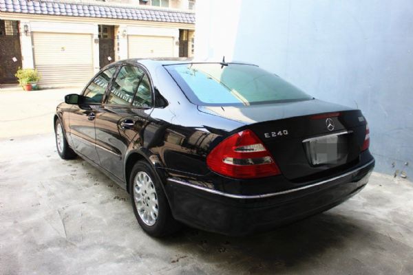 BENZ E240 總代理 照片3