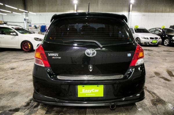 2013  YARIS 小鴨鴨 照片8