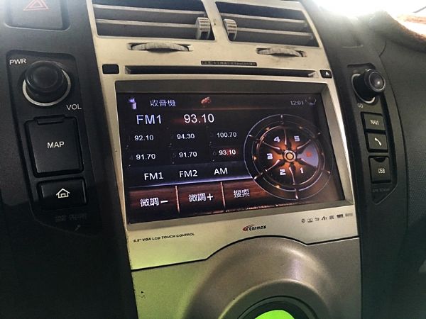 2012年 YARIS 1.5小鴨鴨 照片8