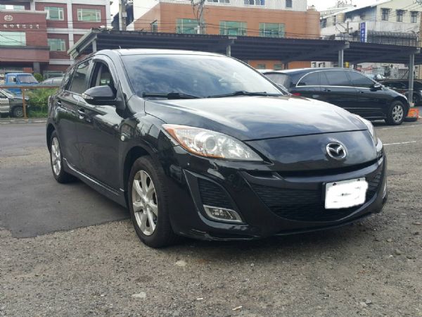 2010年 MAZDA3 1.6黑 照片2