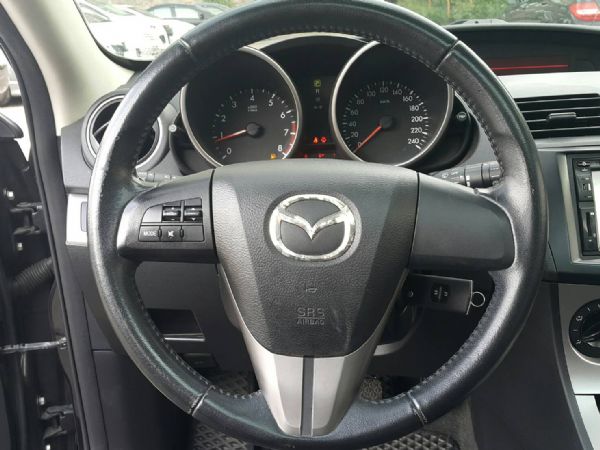 2010年 MAZDA3 1.6黑 照片8