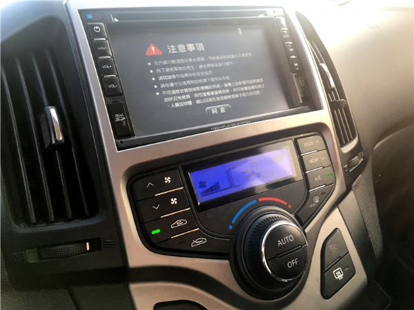 2012年 I30 1.6白 照片8