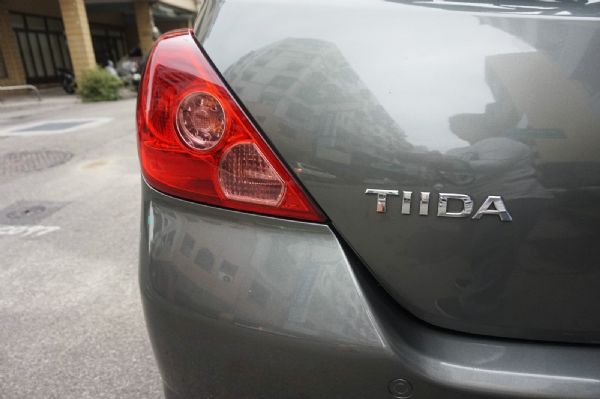 中都汽車 2007 TIIDA 5D 照片9