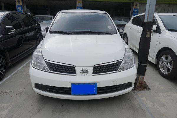 2012 TIIDA 5D 台中 照片2