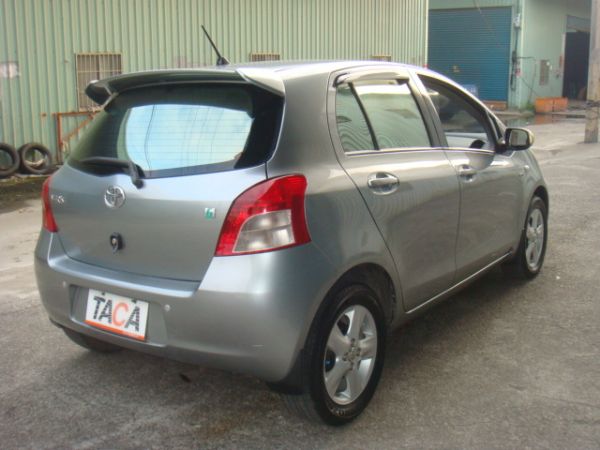 TOYOTA YARIS 照片2