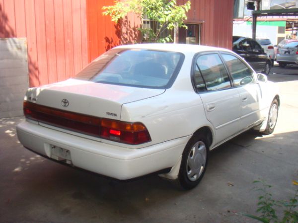 TOYOTA COROLLA 照片2