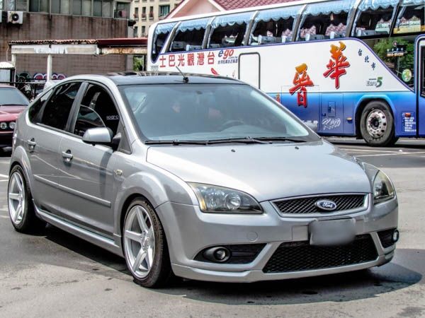 Focus S2.0 原廠手排 照片2