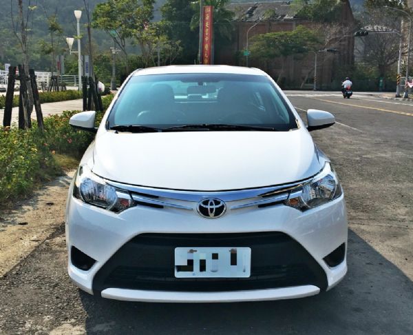 2014年豐田VIOS   1.5白色 照片3