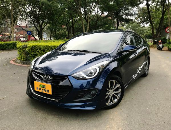 2012 HYUNDAI ELANTRA 照片1