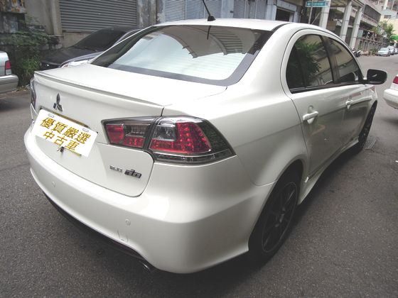 2011年 LANCER  FORTIS 照片6