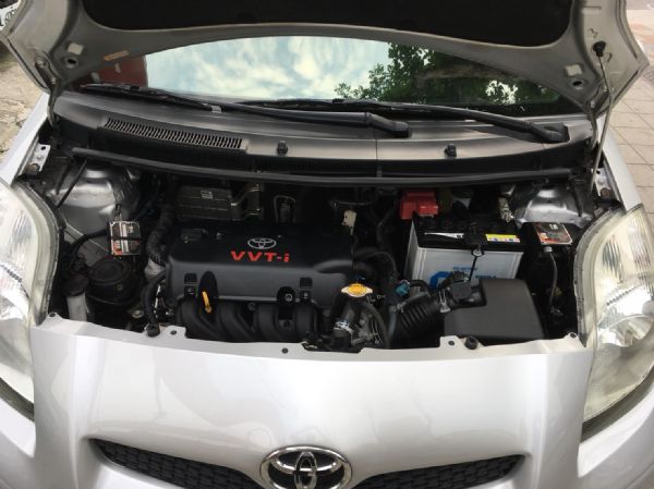 TOYOTA YARIS 1.5 G版  照片4