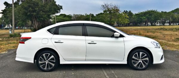 2015年SENTRA aero版白色 照片3