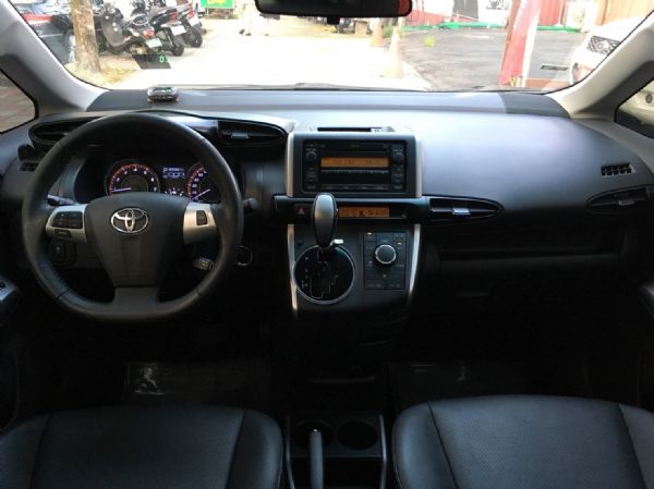 TOYOTA WISH 白 頂級  照片9