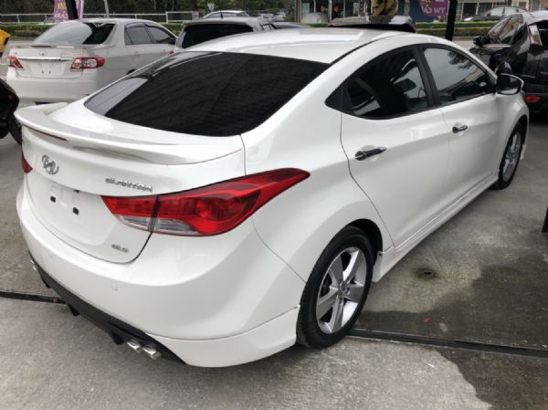 現代：2013_Elantra_1.8_ 照片5