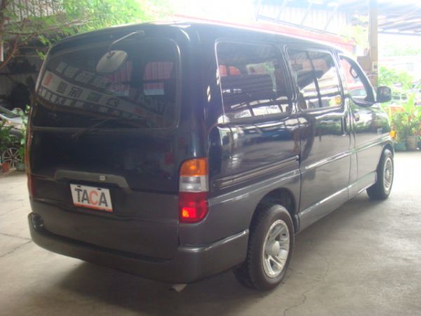 TOYOTA HIACE 照片2