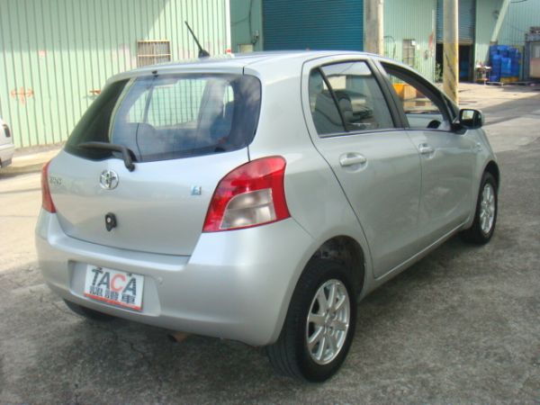 TOYOTA YARIS 照片2