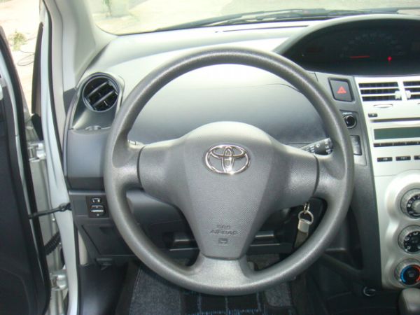 TOYOTA YARIS 照片9