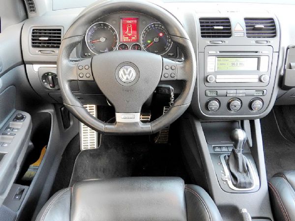 GOLF GTI2.0頭款全額超貸免保人 照片8