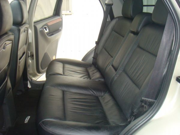 FORD ESCAPE 照片8
