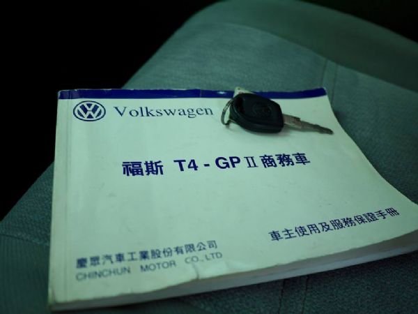 VW福斯 T4 2.0 原廠手排 八人座 照片10