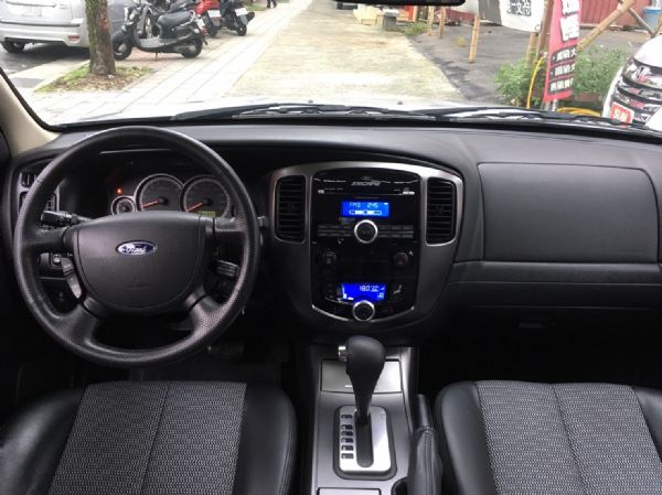 FORD ESCAPE 4WD 僅跑三萬 照片9