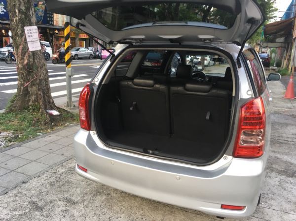 TOYOTA WISH 2005 黑內裝 照片3