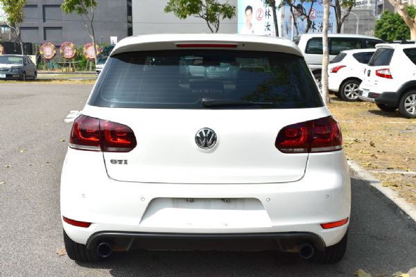 GTI 2.0 免保人可全貸可超貸 照片3