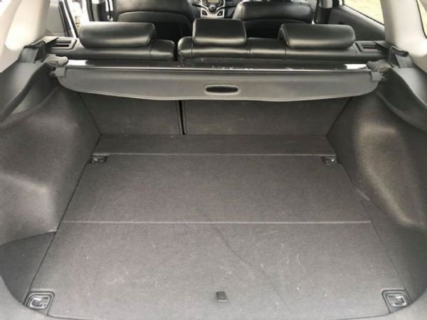 認證車 2009年1.6白色 i30cw 照片6
