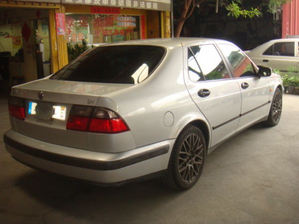 SAAB 9-5 TURBO 照片2