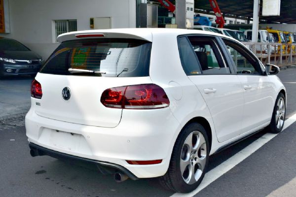 GOLF GTI 免頭款全額貸免保人 照片3